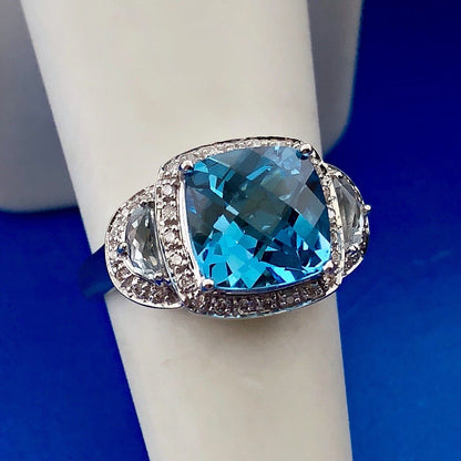 Stunning 14K White Gold Blue Topaz Diamond Aquamarine Accent Statement Ring