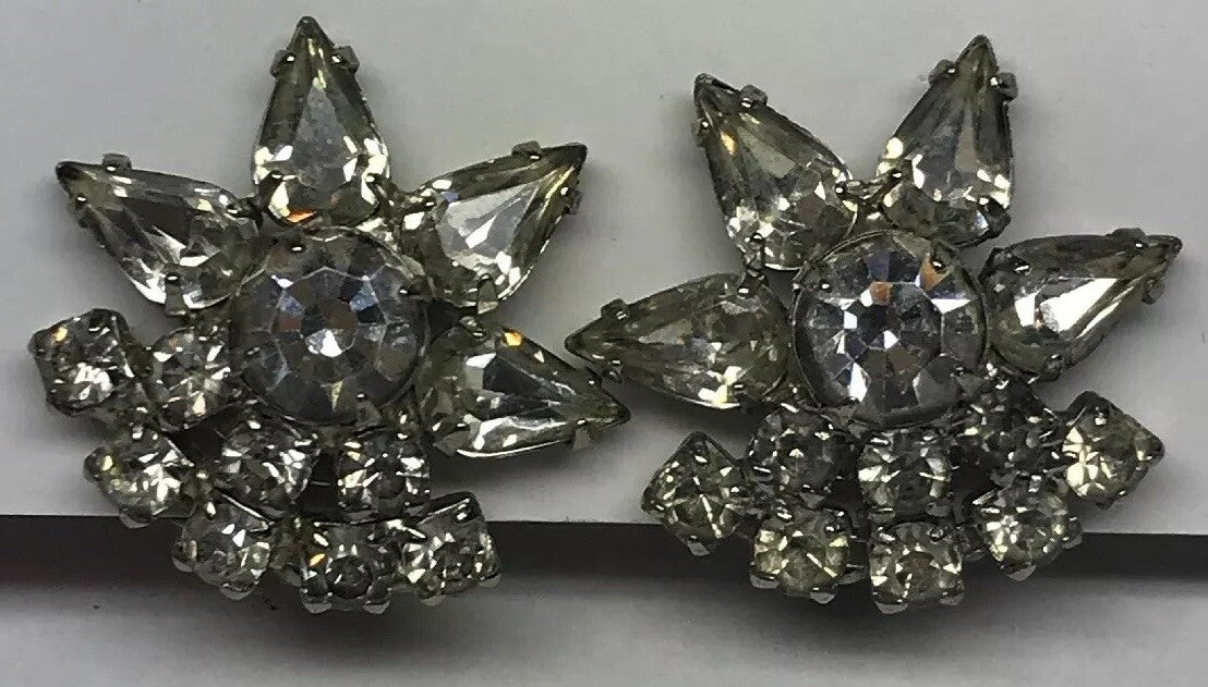 Vintage Art Deco Crystal Rhinestone Flower Cluster Bridal Cocktail Clip Earrings