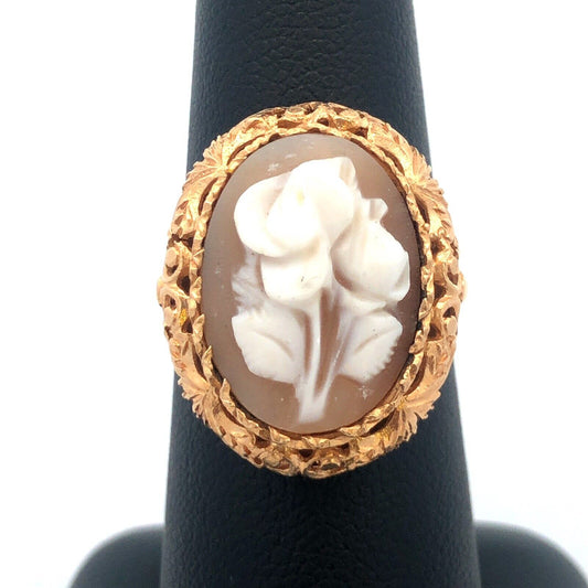 Vintage 14k Yellow Gold Carved Flower Oval Cameo Cocktail Ring Size 6.5