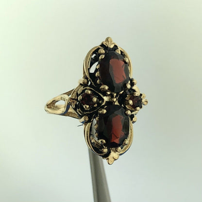 Vintage 14k Yellow Gold Oval Round Cut Red Garnet Statement Ring Size 7.5