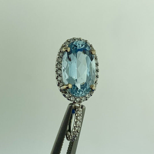 18K White Gold Oval Aquamarine Diamond Halo Pendant