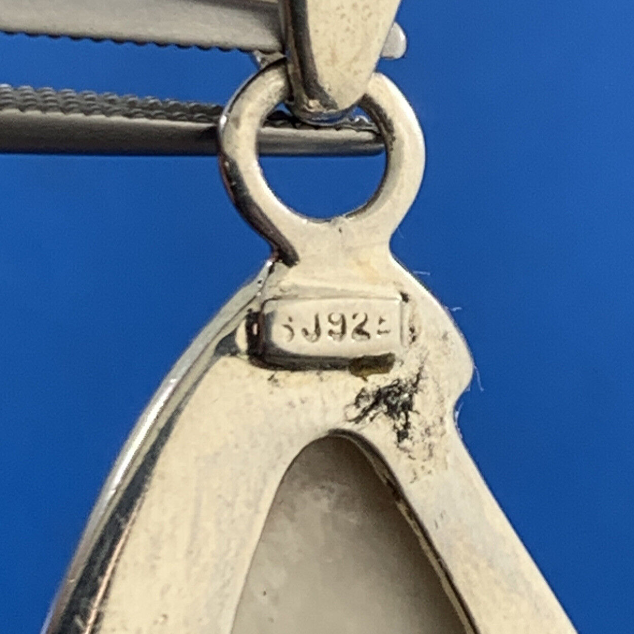 Designer 925 Sterling Silver Mother Of Pearl Statement Teardrop Pendant