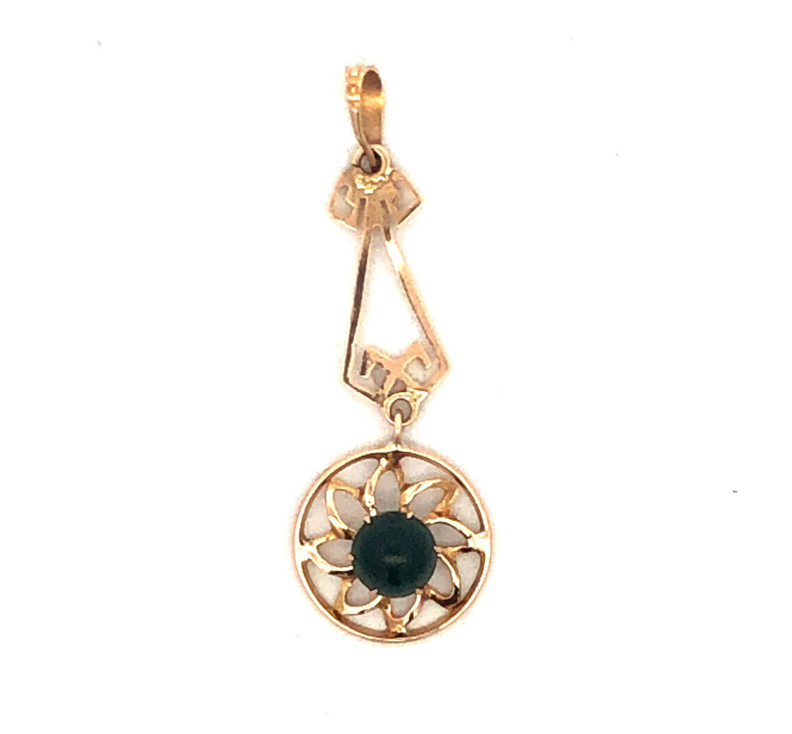 Vintage  10K Yellow Gold Round Green Onyx Cabochon Floral Design Dangle Pendant