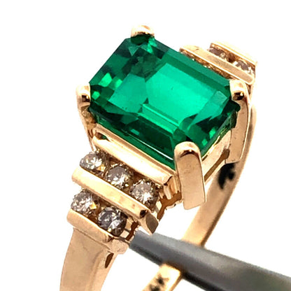 Designer SGS 14K Yellow Gold Emerald Cut Emerald Round Diamond Anniversary Ring