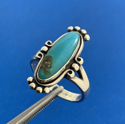 Native American Signed 925 Sterling Silver Oval Turquoise Ring