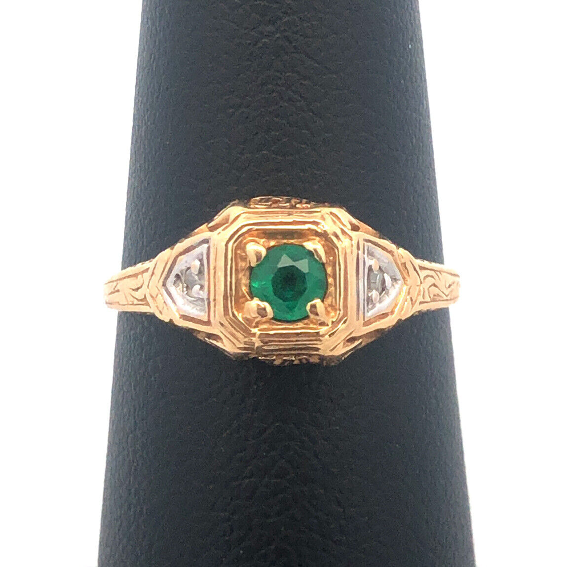 Gorgeous 14k Yellow Gold Round Cut Emerald Diamond Regal Woman's Ring Size 6.75
