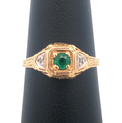 Gorgeous 14k Yellow Gold Round Cut Emerald Diamond Regal Woman's Ring Size 6.75