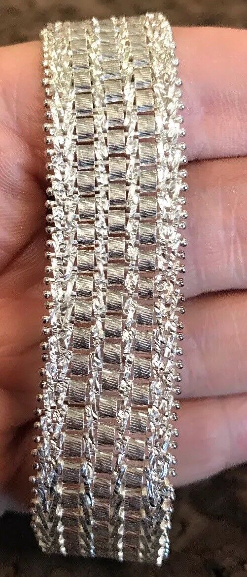 Karizia Spa KA 1772 La Dea Bendata 925 Sterling Silver Wide Textured Bracelet