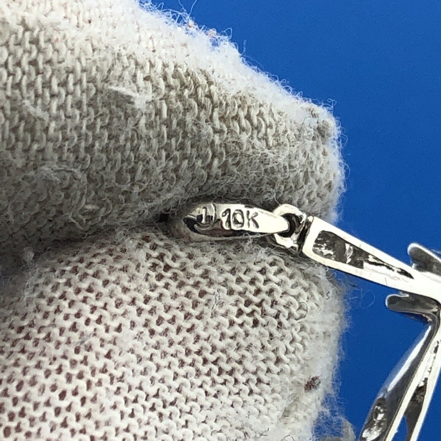 Gorgeous 10k White Gold Princess Diamond Religious Heart Cross Dangle Pendant