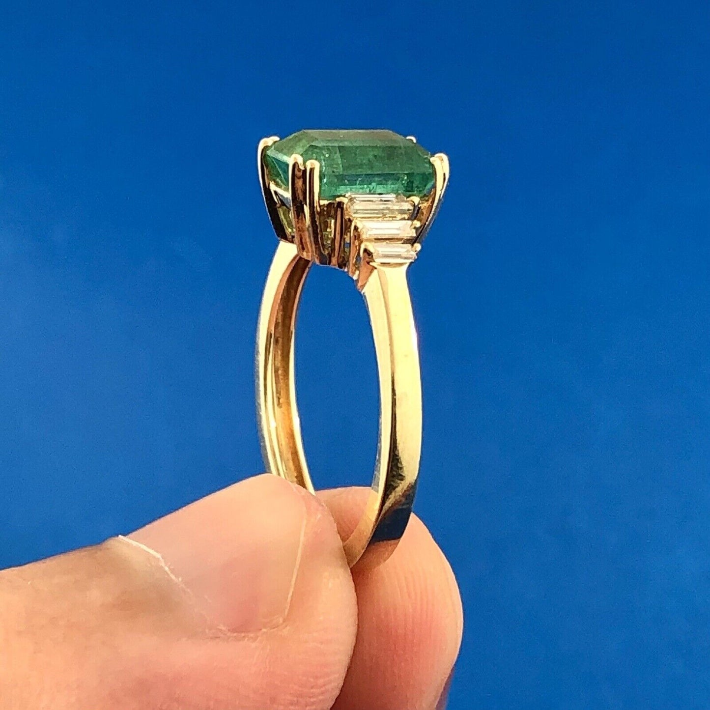 Designer 14K Yellow Gold Emerald Diamond Accent May Anniversary Occasion Ring