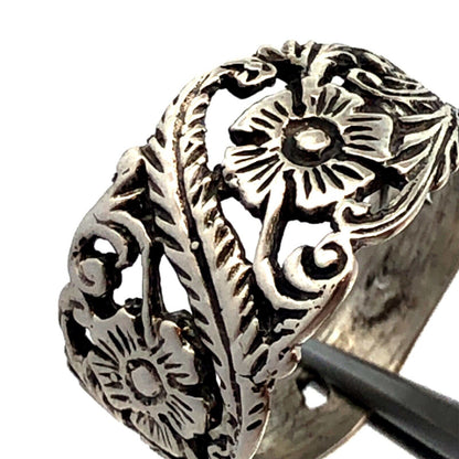 Estate 925 Sterling Silver Floral Flower Vines Nature Open Work Wide Band Ring