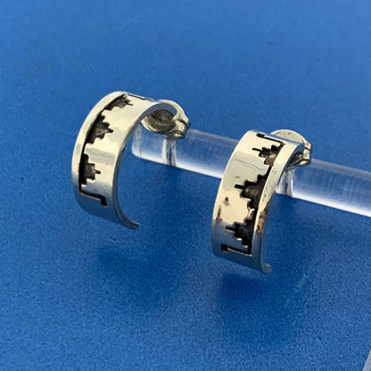 Vintage Scott Skeets Navajo Sterling Silver Storyteller Half Hoop Stud Earrings