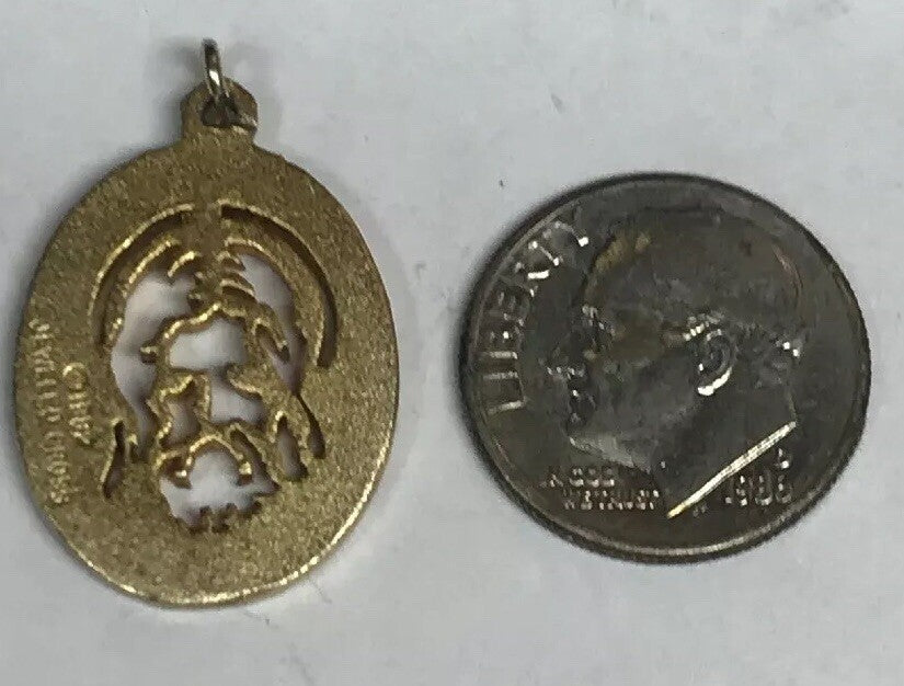 1982 Jeweled Cross Gold Toned Polished Florentine Jesus Face Cutout Disc Pendant