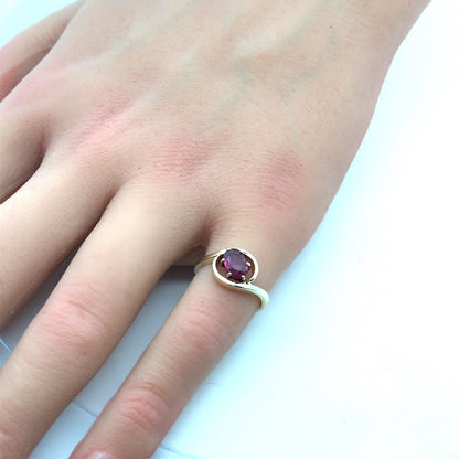 Designer 14K Yellow Gold Oval Ruby Solitaire Anniversary Occasion Ring