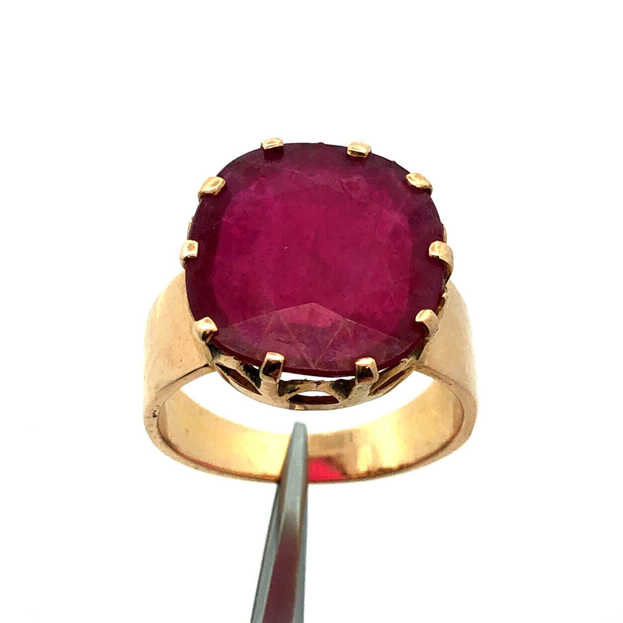 Estate 22K Yellow Gold Multi-Faceted Oval Ruby Solitaire Statement Ring