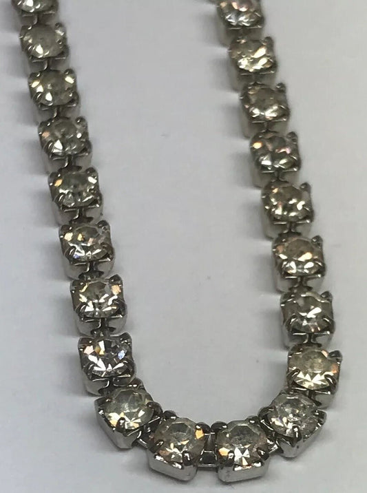 Vintage Art Deco Silver Tone Bezel Set Crystal Rhinestone Necklace