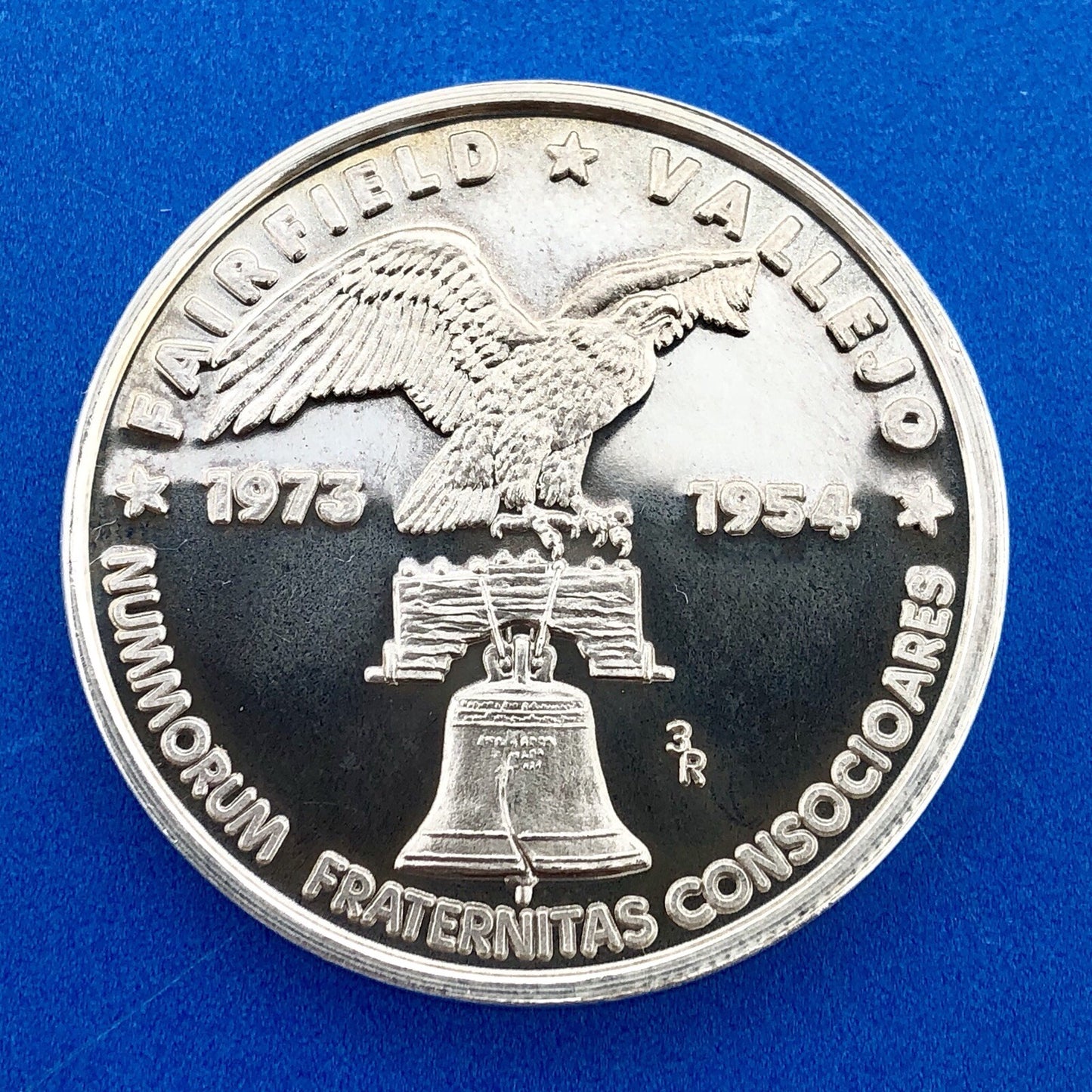 1973 Fairfield CA/Vallejo CA Coin Club 10 Year Anniv One Ounce .999 Silver Round