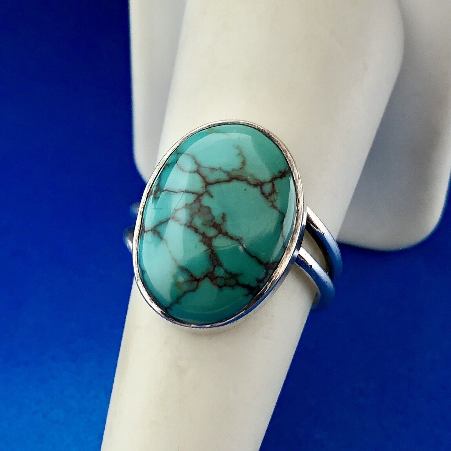 Lovely Sterling Silver 925 Oval Cabochon Turquoise December Ring Size 7.5