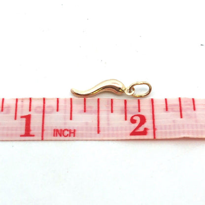 Estate 14K Yellow Gold Italian Horn Prosperity Good Luck Charm Pendant