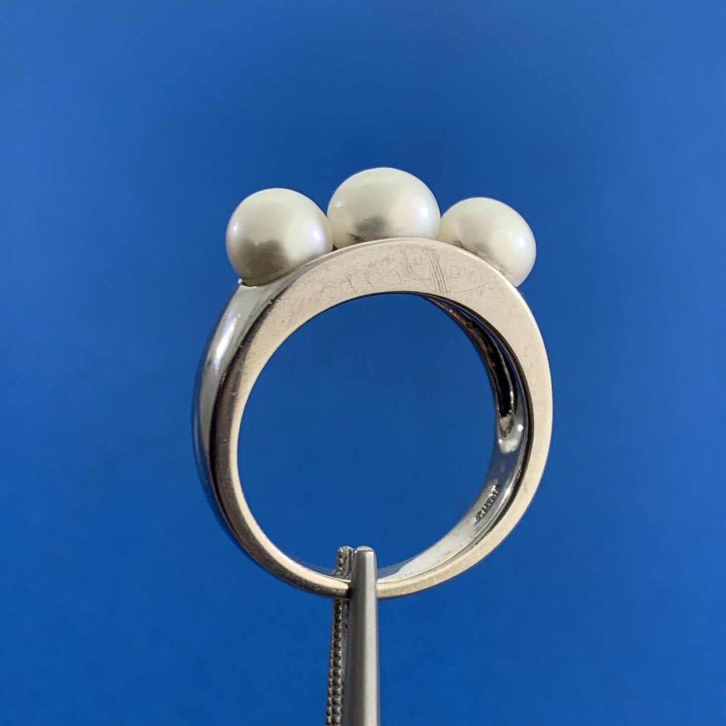Designer 925 Sterling Silver White Pearl Trio Cocktail Ring