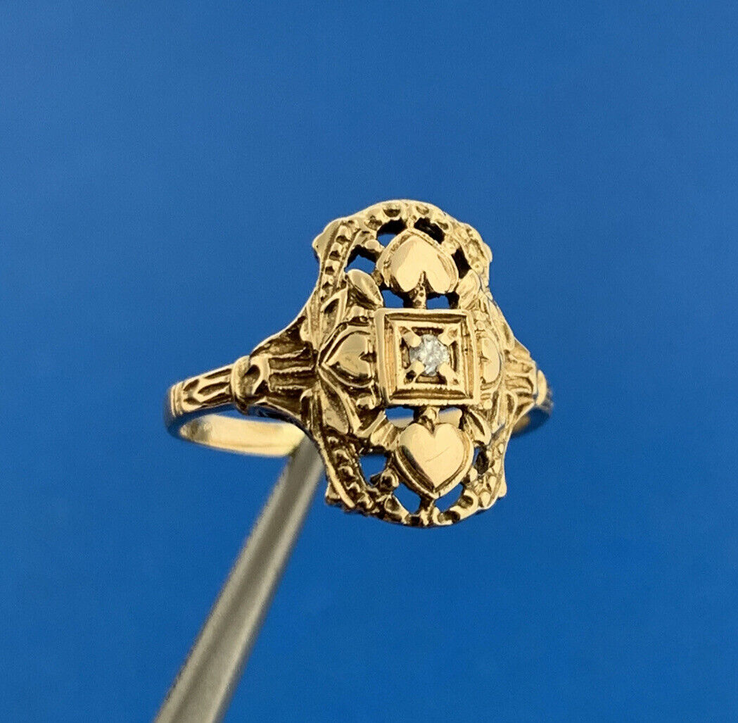 Gorgeous 14k Yellow Gold Round Cut Diamond Small Heart Filigree Ring Size 5.5