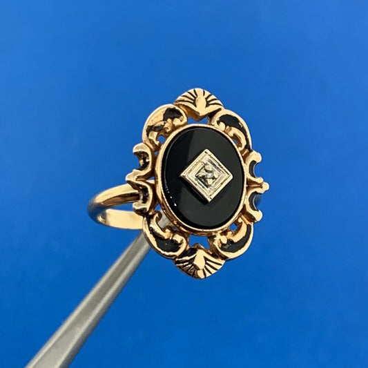 Vintage PSco 10K Yellow Gold Onyx Diamond Black Enamel Scroll Cocktail Ring