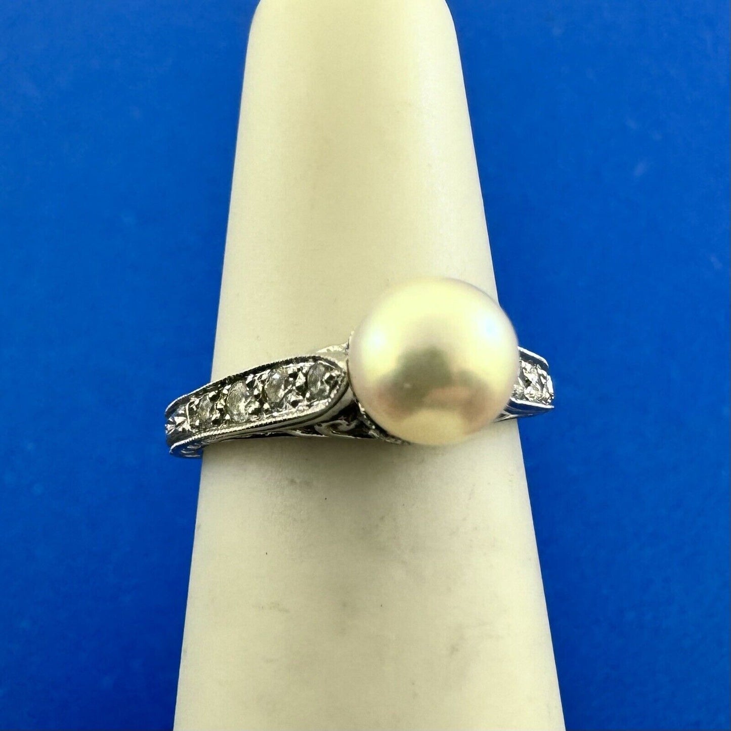 Vintage 14K White Gold Pearl Solitaire Diamond Accented Cocktail Ring