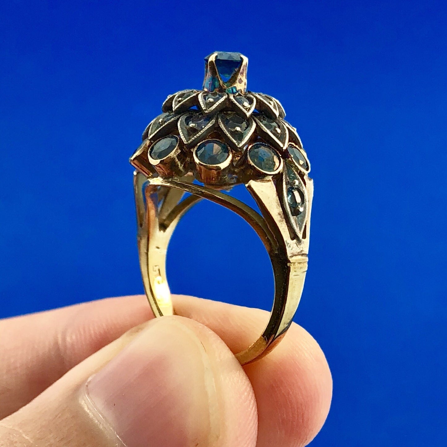 Estate 10K Yellow Gold Blue Topaz Towering Flower December Anniversary Ring