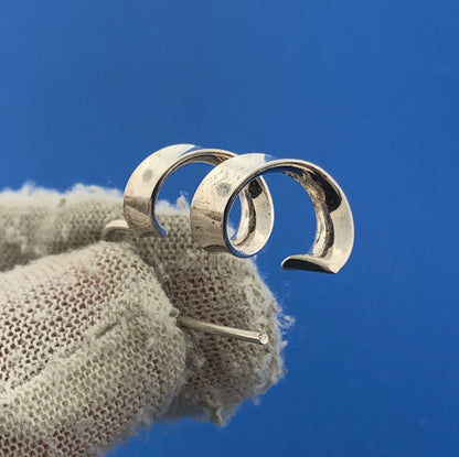 Stunning Sterling Silver 925 Twisting Spiral Ribbon Wire Hook Earrings