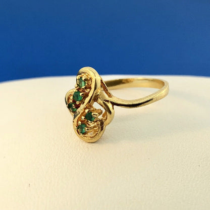 Estate 14K Yellow Gold Emerald Free Form Cluster May Anniversary Sweetheart Ring
