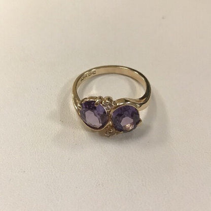 Vintage 10K Yellow Gold Oval Amethyst Diamond Accent Cocktail Ring Size 6