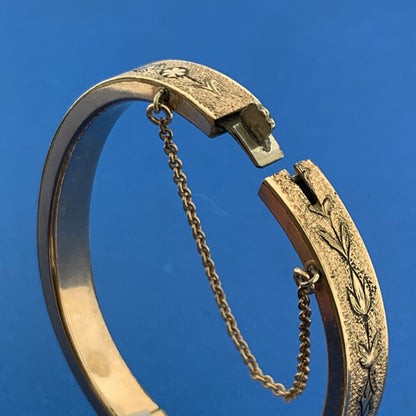 Antique Victoria Gold Filled Floral Etched Textured Hinged Bangle Bracelet