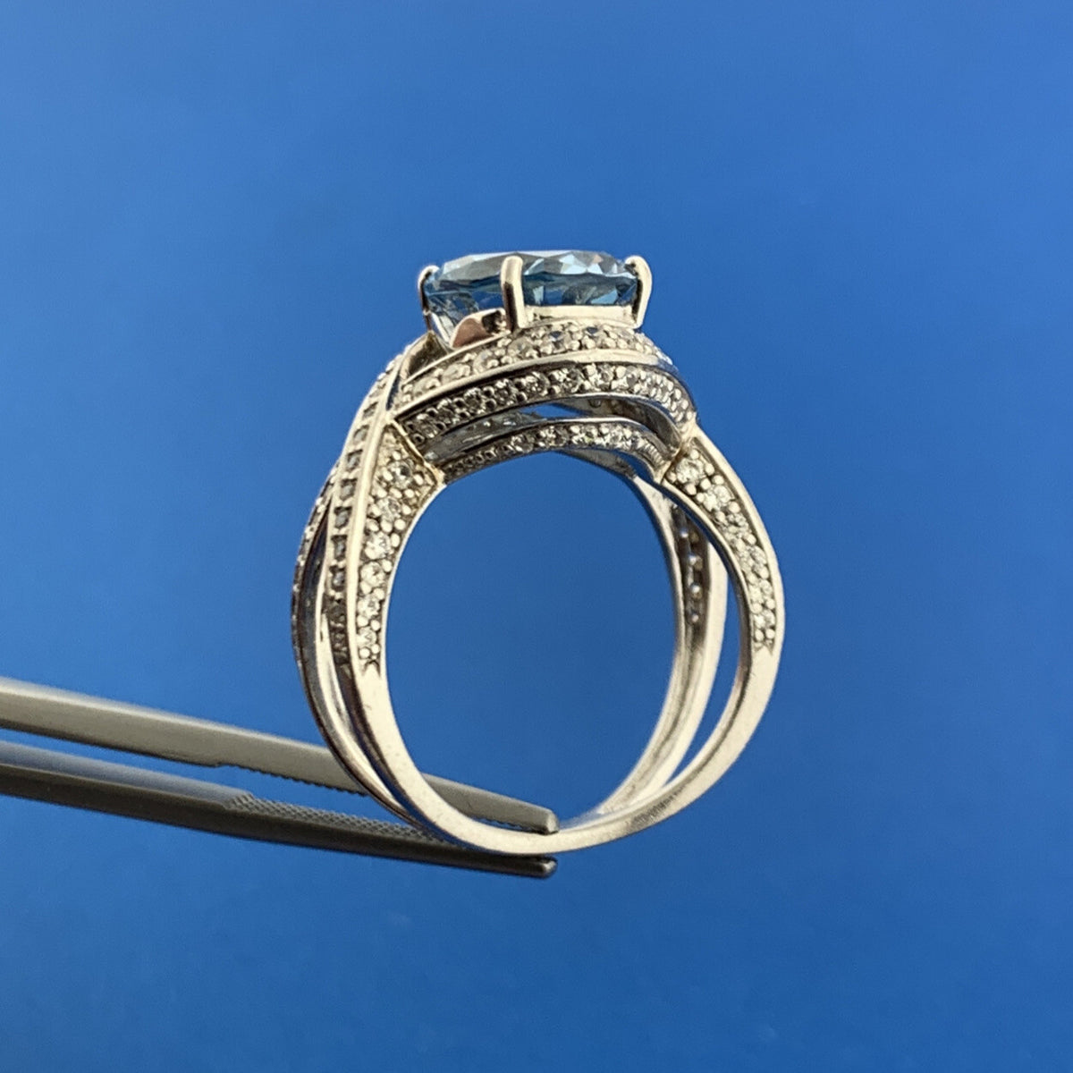 Stunning Sterling Silver Blue Topaz Solitaire CZ Accents December Occasion Ring