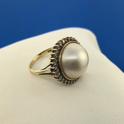 Vintage 14K Yellow Gold Mabe Pearl Diamond Halo Cocktail Dinner Ring