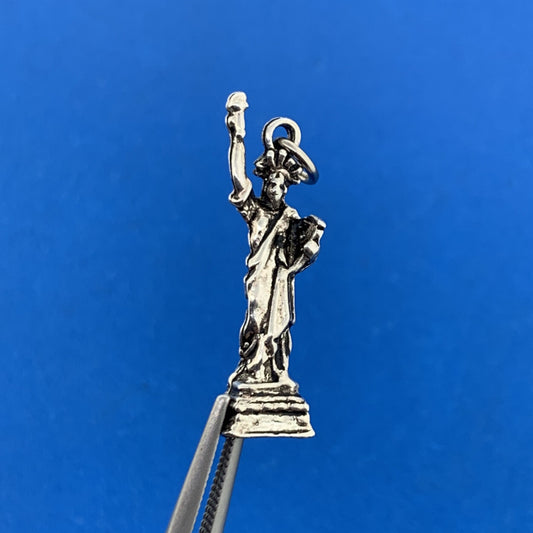 Vintage Sterling Silver 925 Statue of Liberty New York Souvenir Bracelet Charm