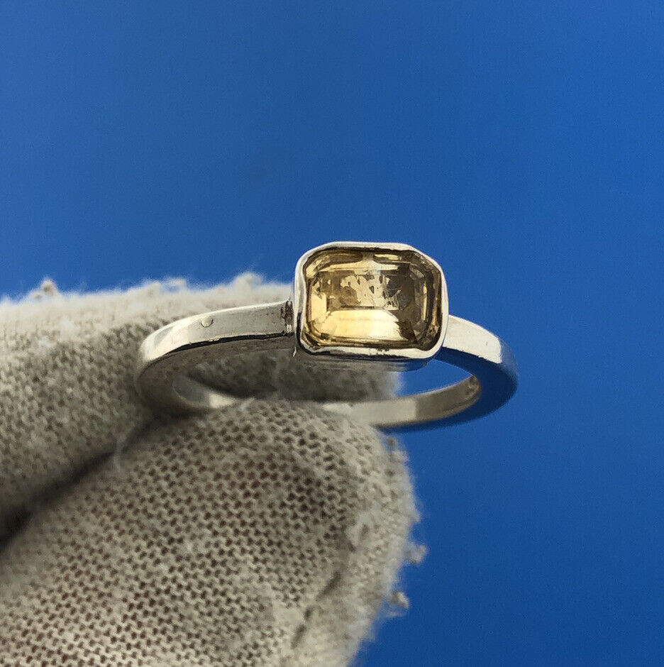 Stunning Sterling Silver 925 Radiant Cut Lemon Quartz Precious Ring Size 7.75