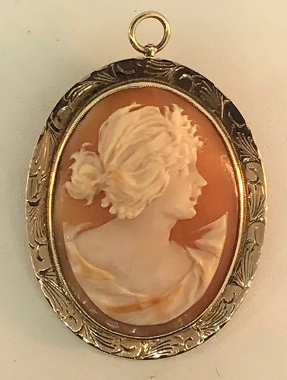 Victorian 10K Yellow Gold Oval Carved Cameo Floral Scroll Brooch Pendant