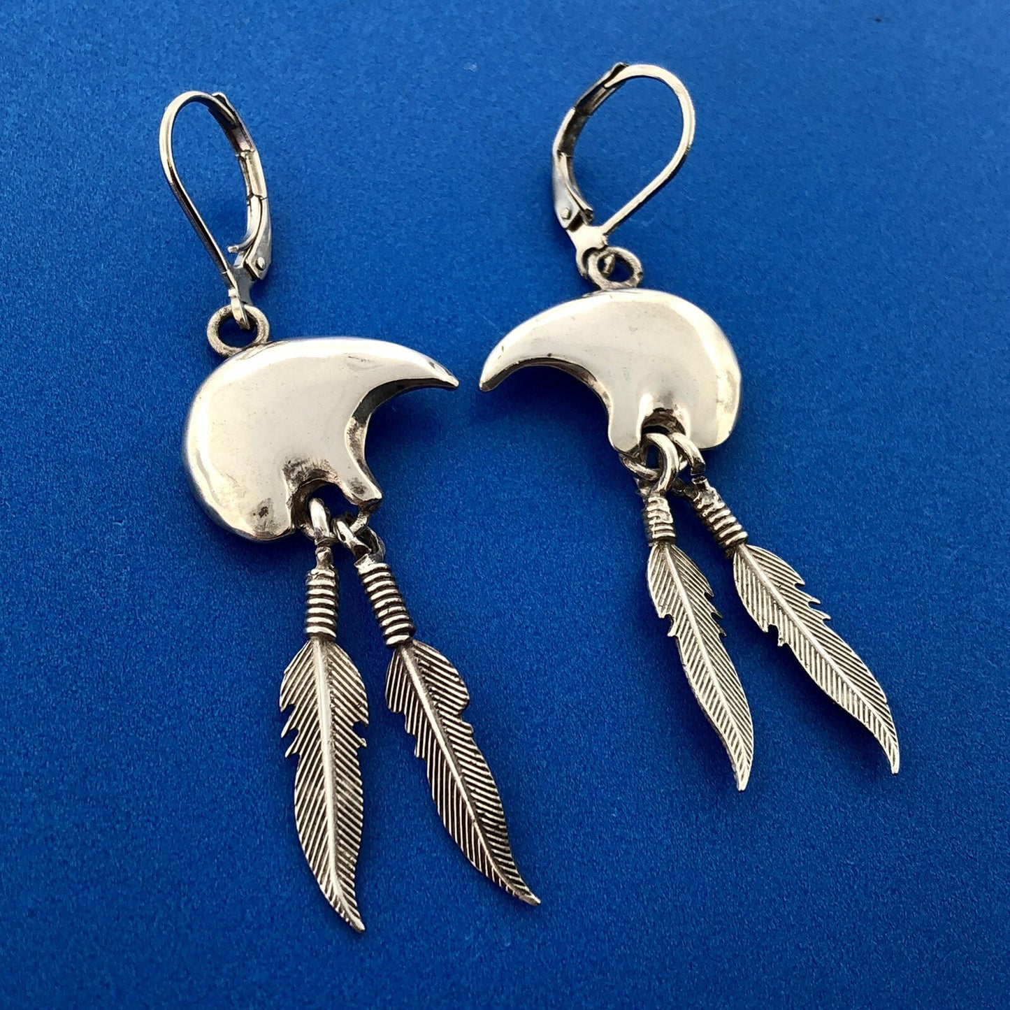 Gene Nataan Navajo 925 Sterling Silver Bear Feather Concho Drop Dangle Earrings