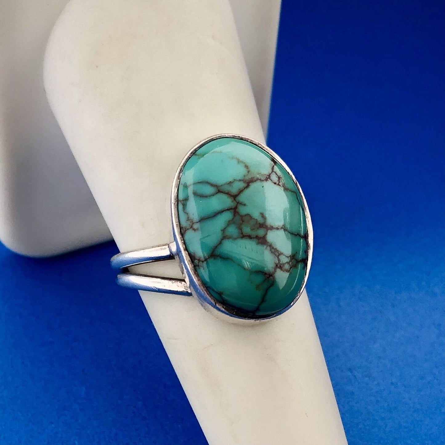 Lovely Sterling Silver 925 Oval Cabochon Turquoise December Ring Size 7.5