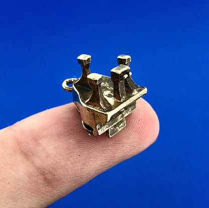 Vintage Wells Sterling Silver 925 Gold Wash Grand Baby Piano Movable Charm