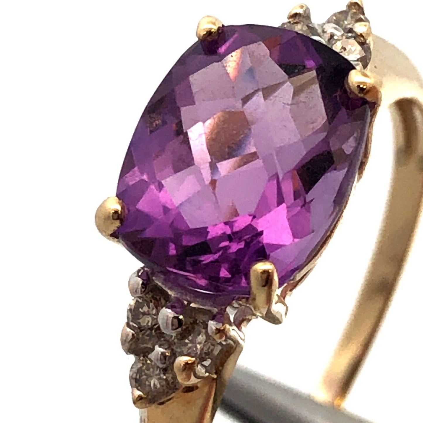 Designer AV 14K Yellow Gold Cushion Cut Purple Amethyst Solitaire Diamond Ring