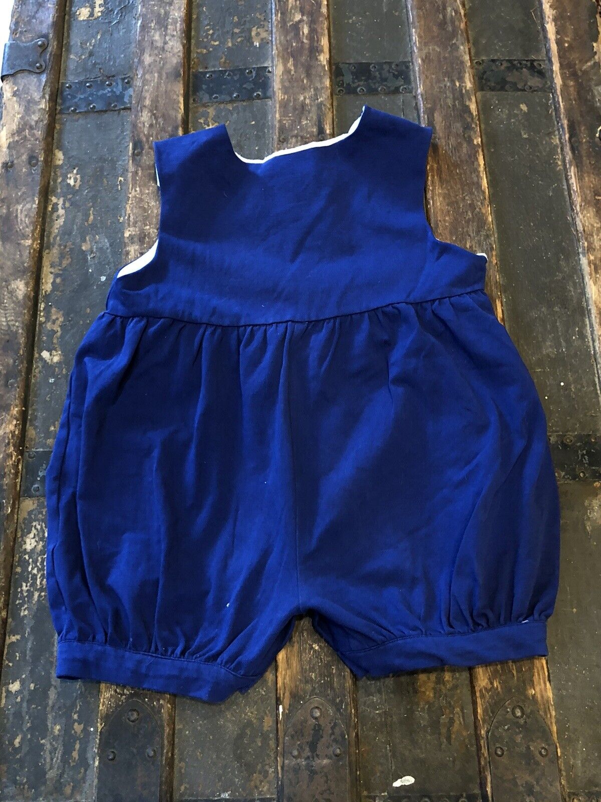Smocked Threads by Cecil & Lou Red White Blue Cotton 24M Girls One Piece Romper