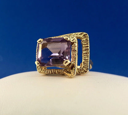 Retro Modernist 10K Yellow Gold Amethyst Solitaire Statement Free Form Ring