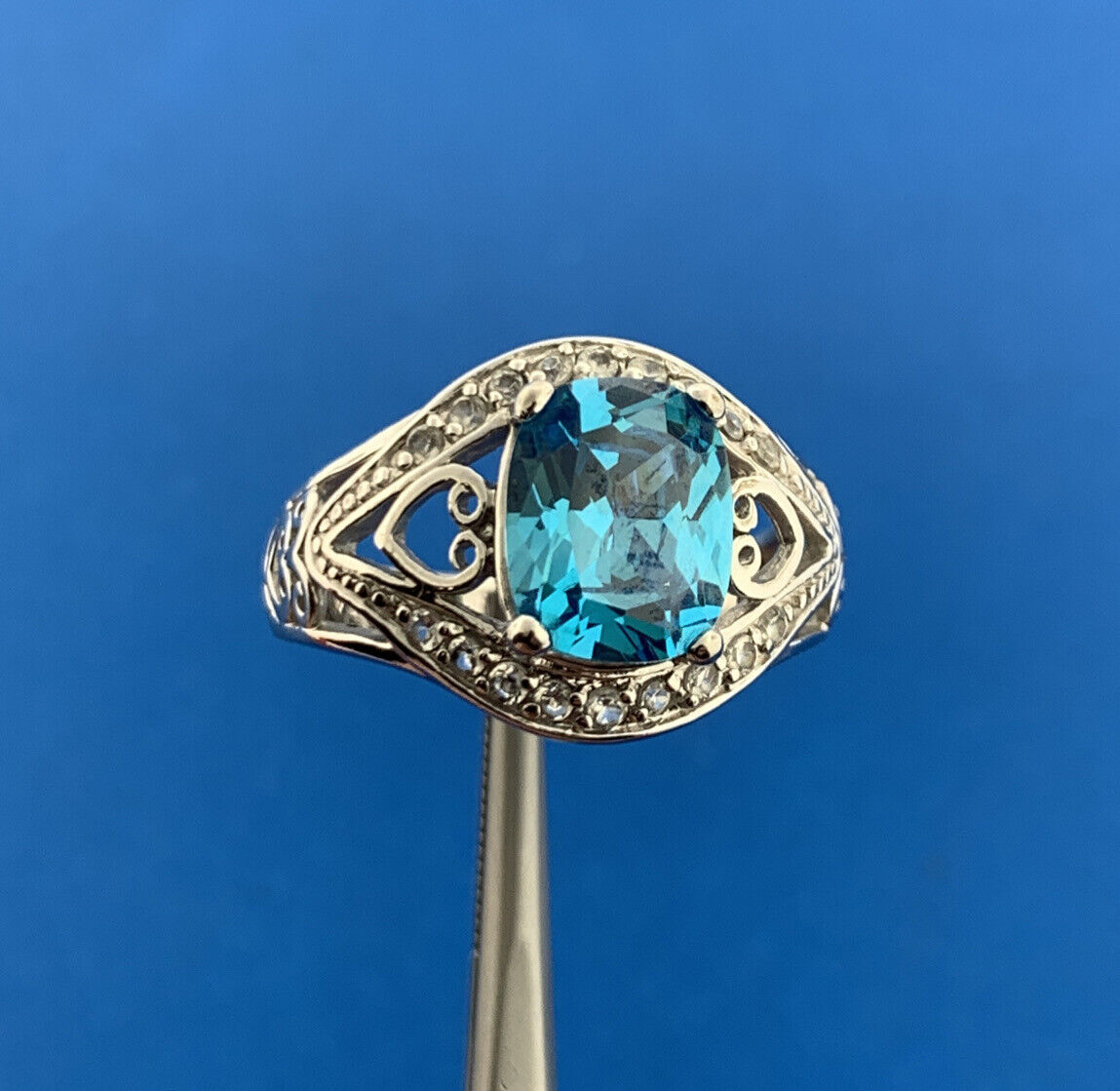 Designer 925 Sterling Silver Aqua Oval Cubic Zirconia White CZ Accent Ring