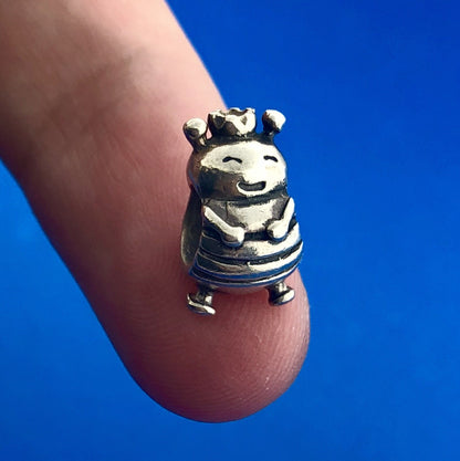Designer 925 Sterling Silver Queen Bee Smiling Honey Bee Slide Bracelet Charm