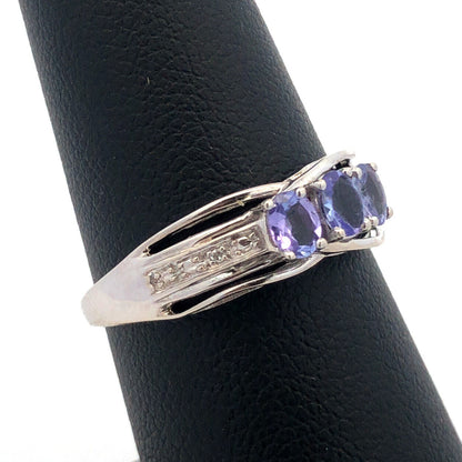 Designer STS 10K White Gold Oval Tanzanite Round Diamond Accent Cocktail Ring
