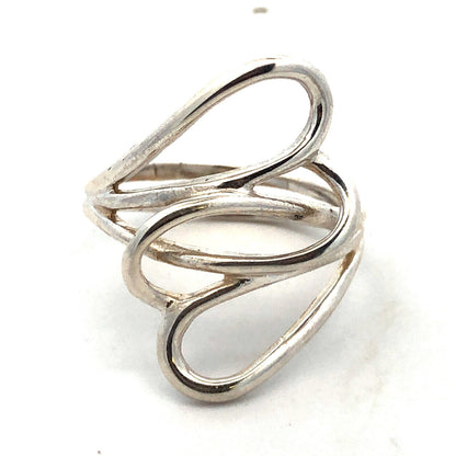 Designer 925 Sterling Silver Interlocked Hearts Modernist Bypass Size 7 Ring