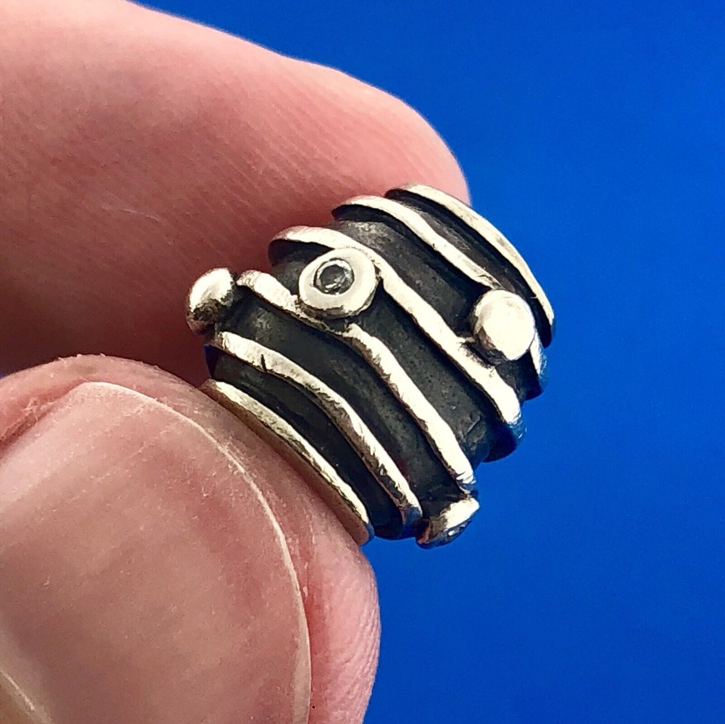 Designer 925 Sterling Silver Cubic Zirconia Bee Hive Slide Bracelet Barrel Charm