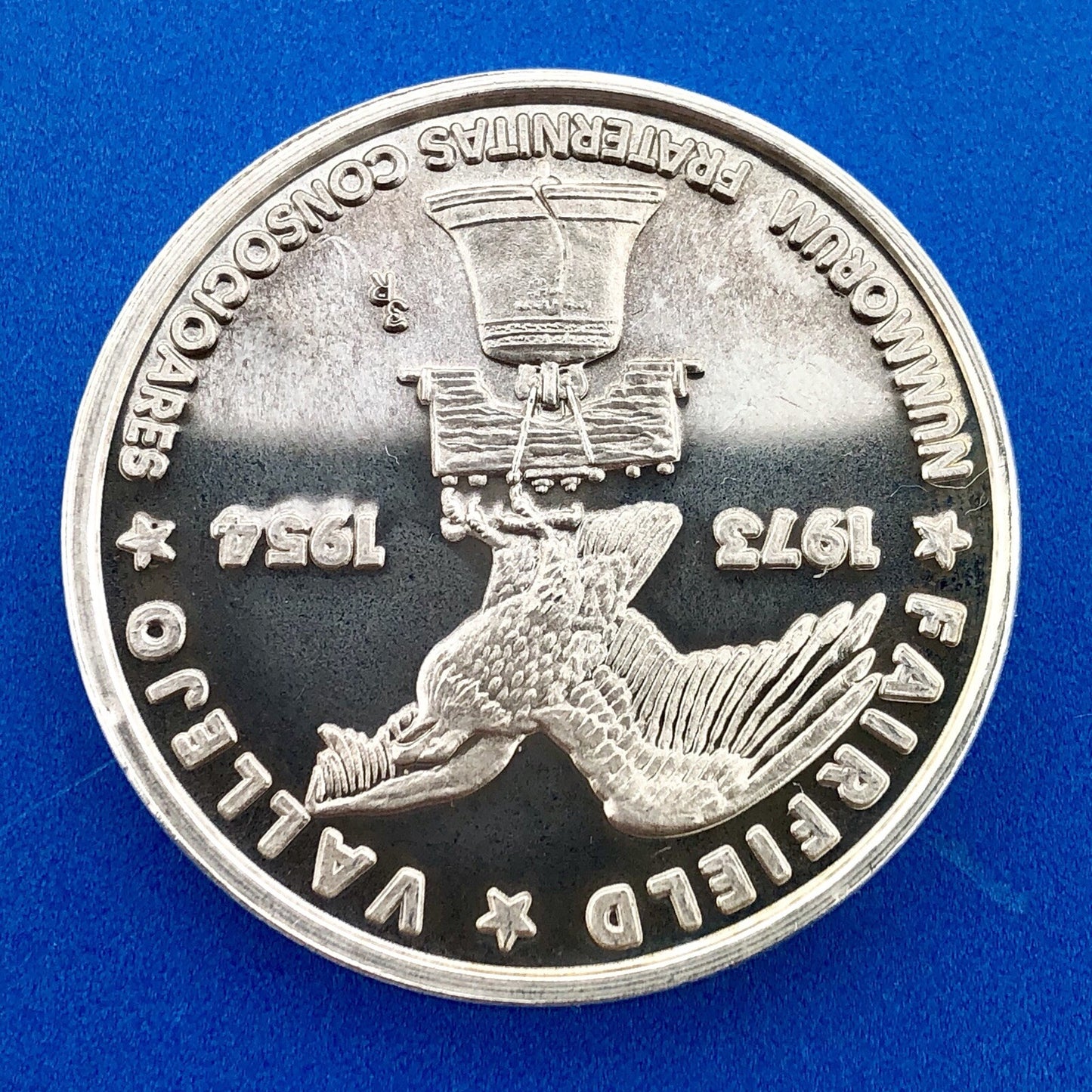 1973 Fairfield CA/Vallejo CA Coin Club 10 Year Anniv One Ounce .999 Silver Round