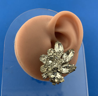 Mid Century Fabulous Weiss Austrian Crystal Rhinestone Floral Clip On Earrings